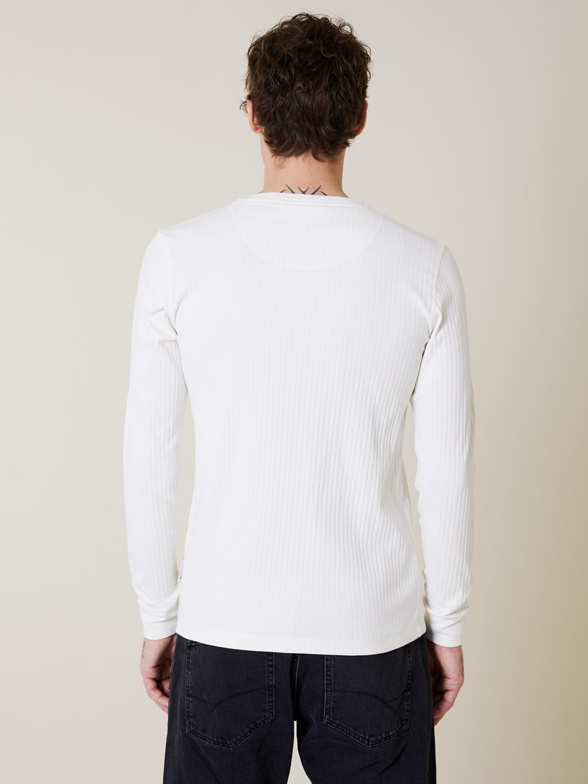 7513275 O82 7051644092473 14_O82.jpg_