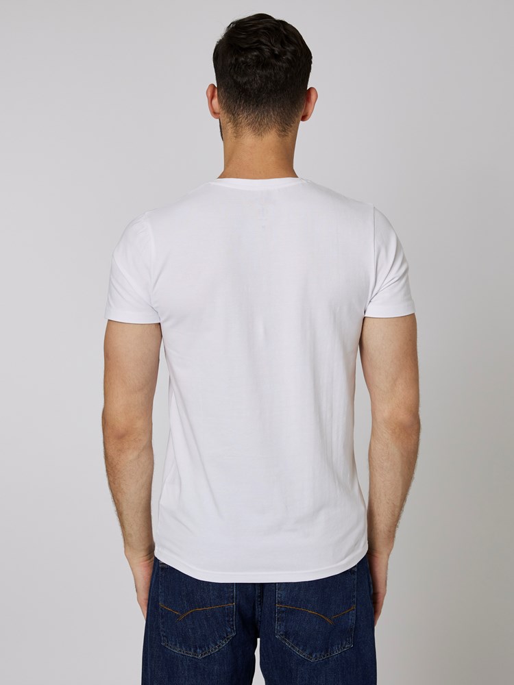 2-Pack V-Neck T-Skjorte 7204008_OAA-HENRYCHOICE-NOS-Modell-Front_chn=boys_1986_2-Pack V-Neck T-Skjorte OAA.jpg_Front||Front