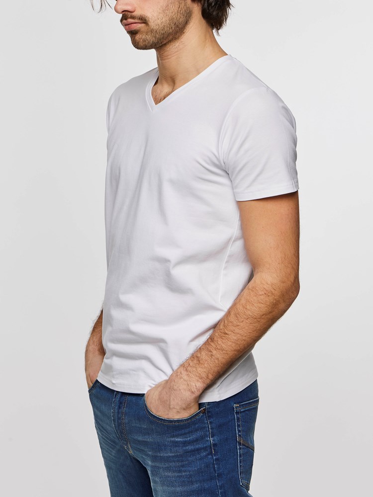 2-Pack V-Neck T-Skjorte 7204008_OAA_HenryChoice_noos-modell-left_2-Pack V-Neck T-Skjorte OAA.jpg_Left||Left