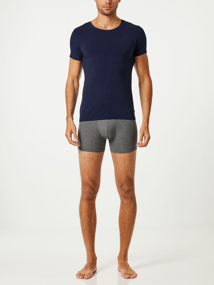 T-SKJORTE NAVY 7237604_400_Tufte_NOOS_modell-front_T-SKJORTE NAVY 400.jpg_Front||Front