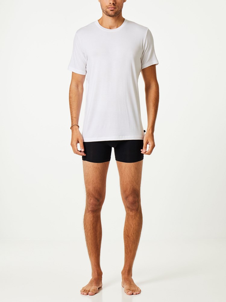 T-SKJORTE HVIT 7237605_100_Tufte_Noos_modell-front_T-SKJORTE HVIT 100.jpg_Front||Front