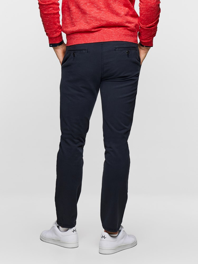 SLIM CHINO STRETCH TWILL 7237629_ENB_MadeByMonkeys_nos-modell-back_SLIM CHINO STRETCH TWILL ENB.jpg_Back||Back