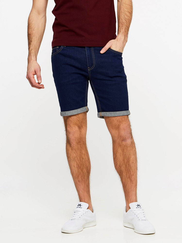 SLIM FIT STRETCH SHORTS 7237717_D03-MADEBYMONKIES-H19-Modell-front_73526_SLIM FIT STRETCH SHORTS D03.jpg_Front||Front