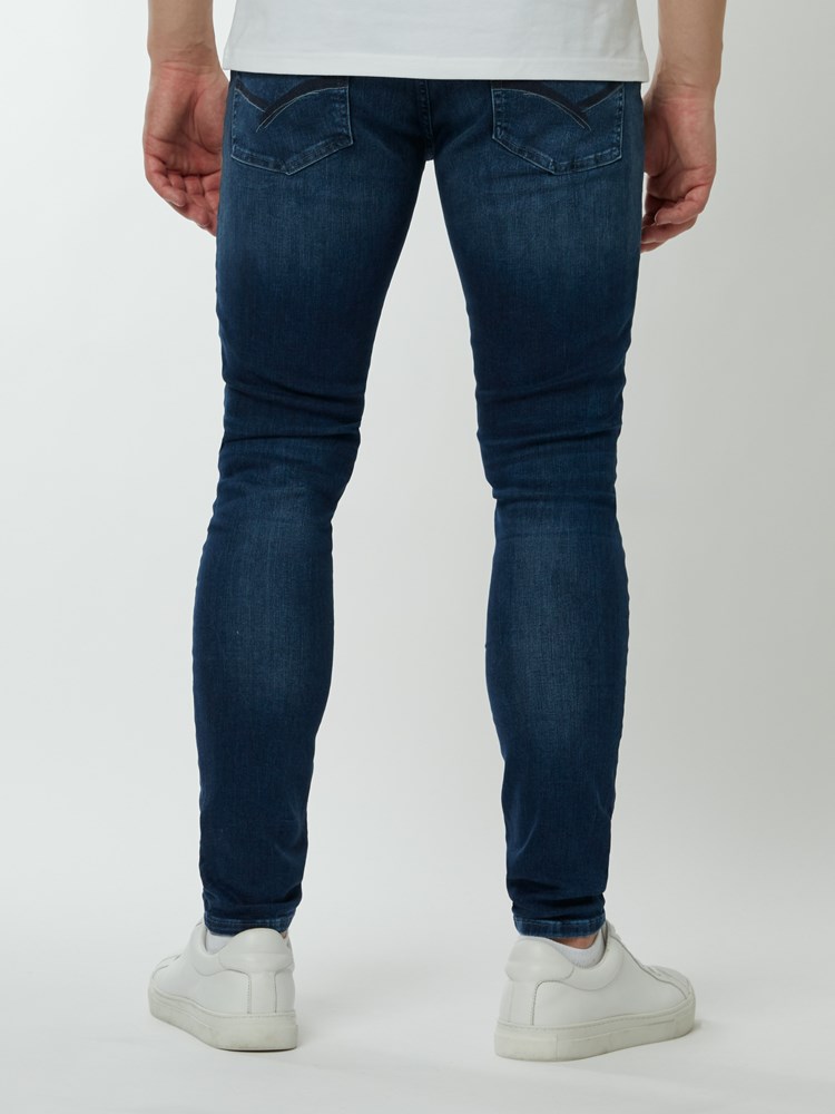 SKINNY STAN BLUE SUPER STRETCH JEANS 7242635_D06-HENRYCHOICE-S20-Modell-back_17949.jpg_SKINNY STAN BLUE SUPER STRETCH JEANS D06.jpg_Back||Back