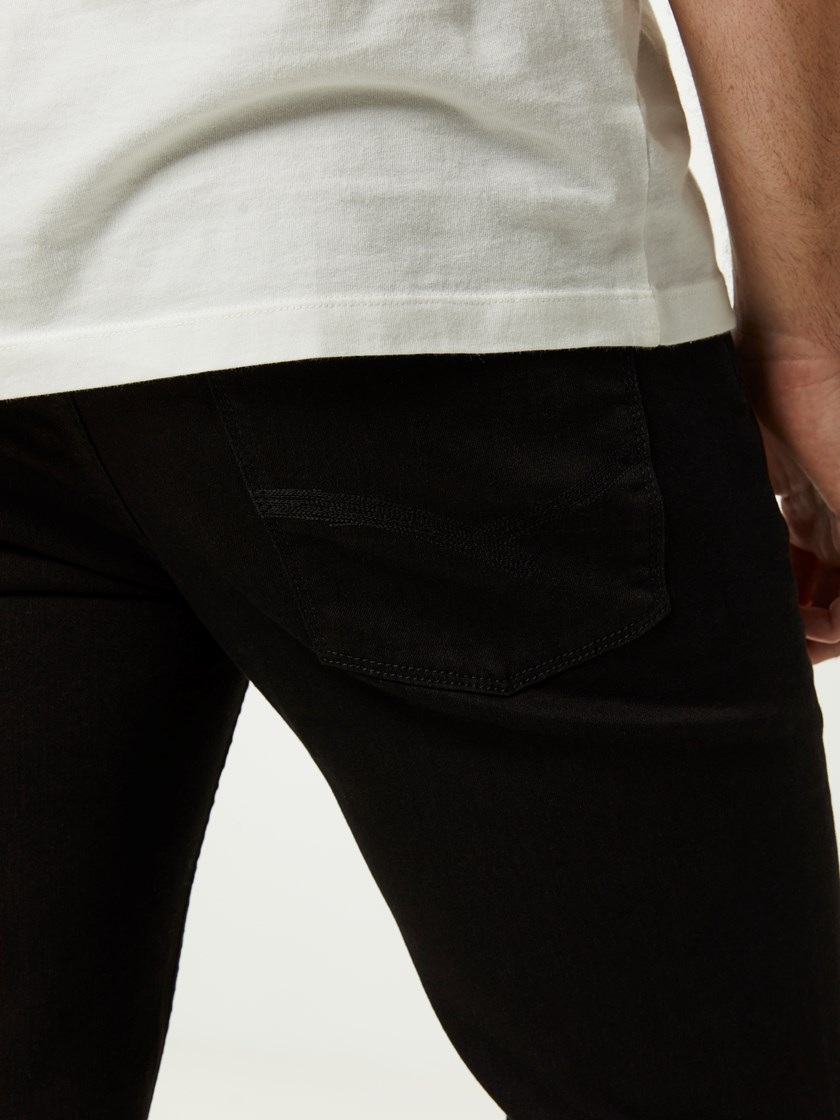 7244847 D03 7244847_D03-HENRYCHOICE-A20-Modell-right_89464_Slim Will Blk.Blk. Superstretch Jeans D03 7244847.jpg_Right||Right