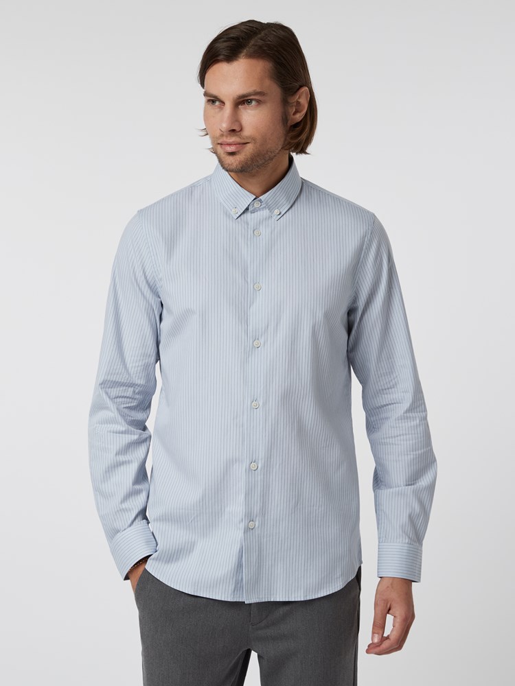 Lawrence Skjorte 7246307_EAT-HENRYCHOICE-S21-Modell-front_64861_Lawrence Skjorte EAT.jpg_Front||Front