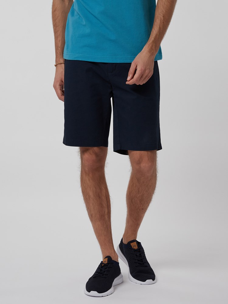 CREW CHINO SHORTS 7246677_ENM--H21-Modell-front_48204_CREW CHINO SHORTS ENM.jpg_Front||Front