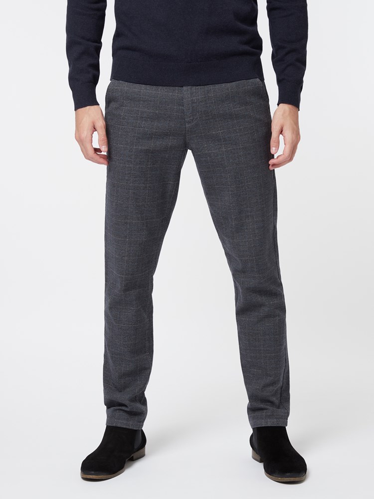 Slim Check Chino 7248236_I5V-MRCAPUCHIN-A21-Modell-Front_chn=boys_20220_Slim Check Chino I5V.jpg_Front||Front