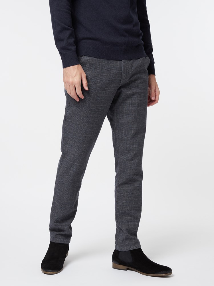 Slim Check Chino 7248236_I5V-MRCAPUCHIN-A21-Modell-Right_chn=boys_97045_Slim Check Chino I5V.jpg_Right||Right