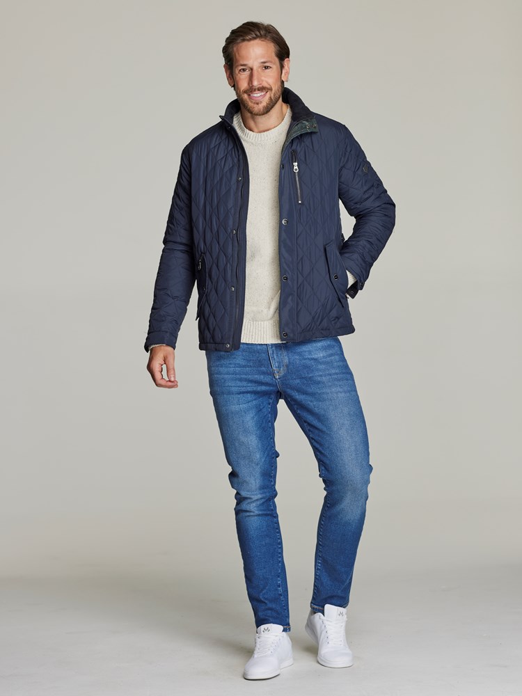 Strassbourg jakke 7249086_EM6-JEANPAUL-S22-Modell-front_84143_Strassbourg jakke EM6.jpg_Front||Front