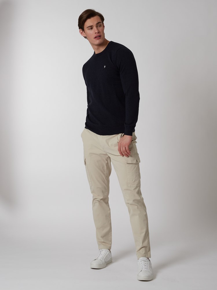 Dammers genser 7249232_C27-MRCAPUCHIN-S22-Modell-Front_chn=boys_6083_Dammers genser C27.jpg_Front||Front