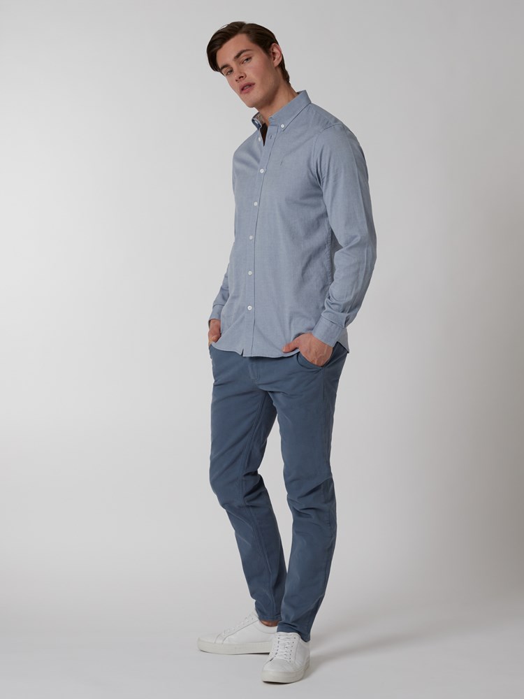 Tony oxfordskjorte 7249411_EPF-MRCAPUCHIN-S22-Modell-Front_chn=boys_5802_Tony oxfordskjorte EPF.jpg_Front||Front