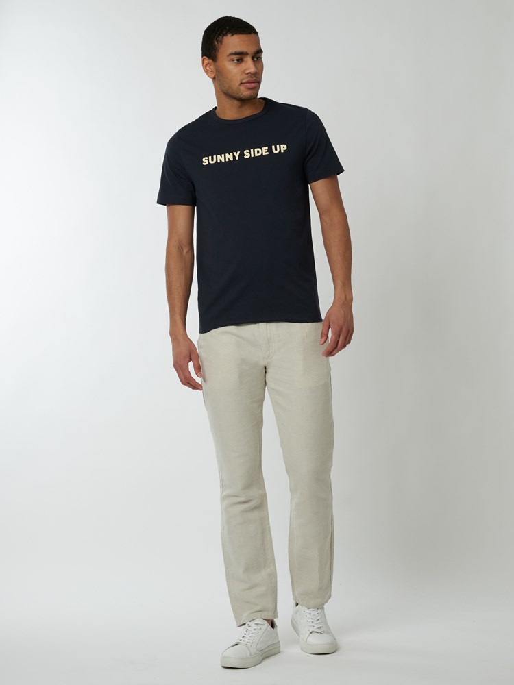 Dante t-skjorte 7249427_C27-MRCAPUCHIN-S22-Modell-Front_chn=boys_7055_Dante t-skjorte C27.jpg_Front||Front