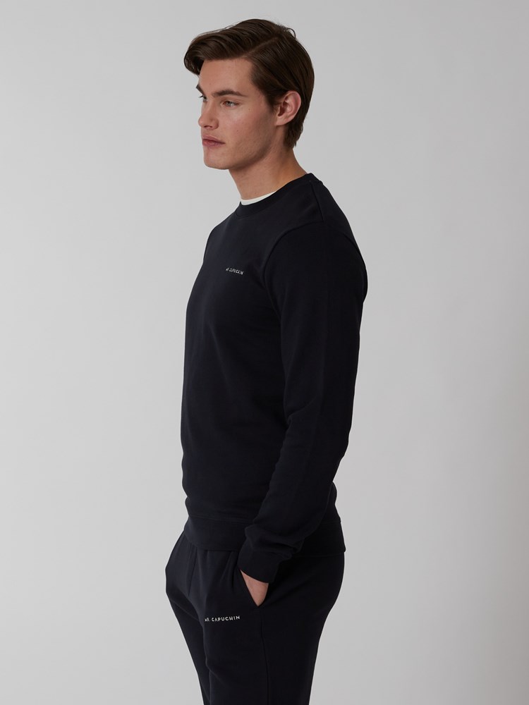 Theodore collegegenser 7249481_C27-MRCAPUCHIN-S22-Modell-Left_chn=boys_8248_Theodore collegegenser C27.jpg_Left||Left