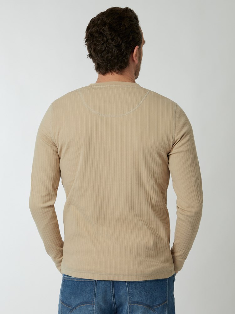 Chris grandad 7249510_AQH-HENRYCHOICE-S22-Modell-Back_chn=boys_8187_2022-2-7_233110_Chris grandad AQH.jpg_Back||Back