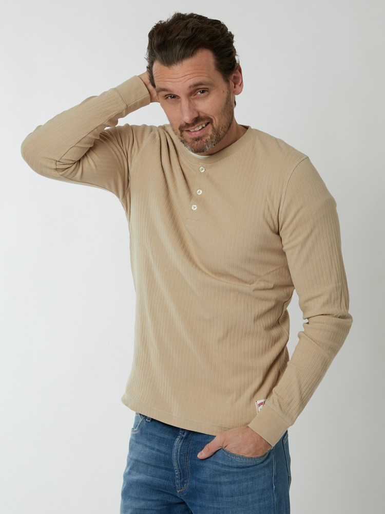 Chris grandad 7249510_AQH-HENRYCHOICE-S22-Modell-Front_chn=boys_3484_2022-2-7_233110_Chris grandad AQH.jpg_Front||Front