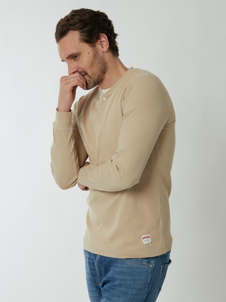 Chris grandad 7249510_AQH-HENRYCHOICE-S22-Modell-Left_chn=boys_5590_2022-2-7_233111_Chris grandad AQH.jpg_Left||Left
