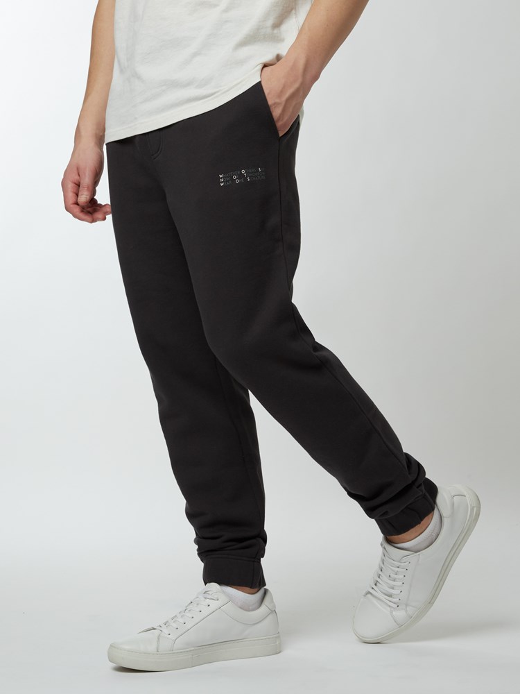 Signature joggebukse 7249522_C31-WOSNOTWOS-S22-Modell-Left_chn=boys_7117_Signature joggebukse C31.jpg_Left||Left