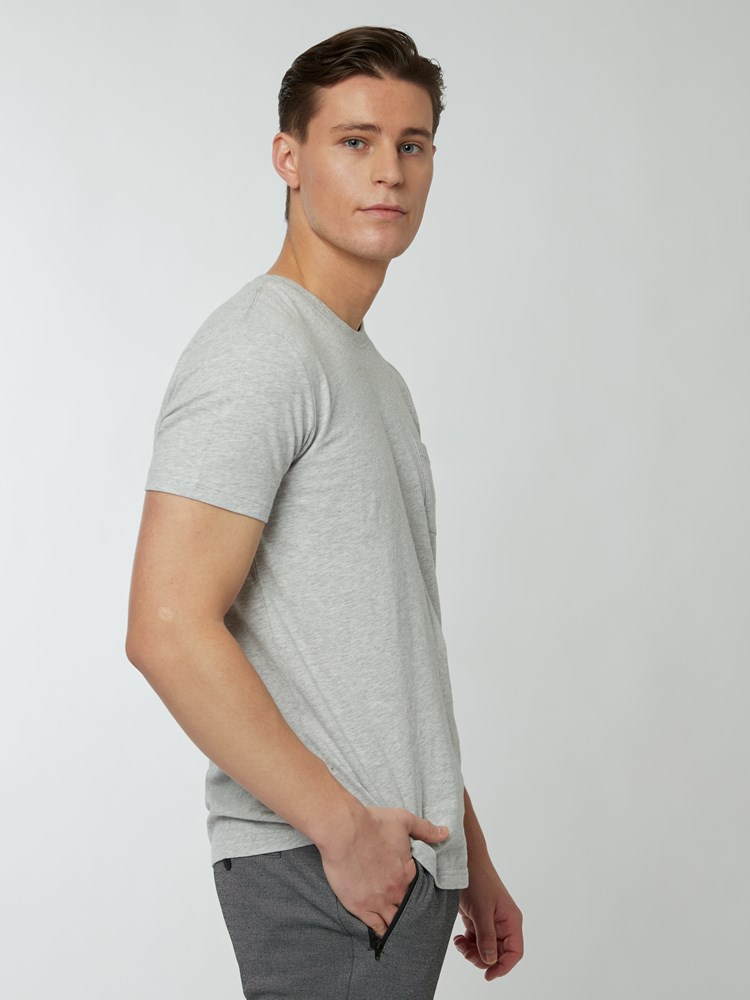 Karlstad t-skjorte 7249532_IFX-WOSNOTWOS-S22-Modell-Right_chn=boys_9497_Karlstad t-skjorte IFX 7249532.jpg_Right||Right