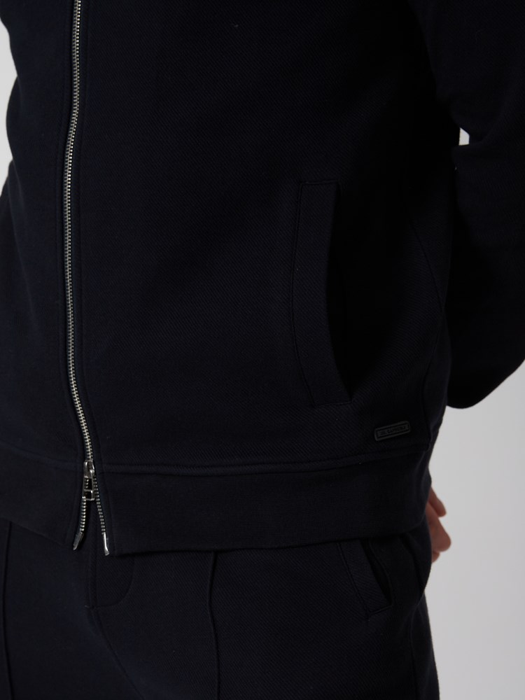 Giovanni zip jakke 7249565_C27-MRCAPUCHIN-S22-details_chn=boys_6916_Giovanni zip jakke C27.jpg_