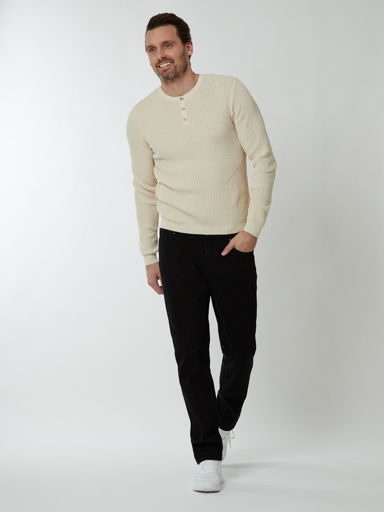 Jace genser 7249599_O87-HENRYCHOICE-S22-Modell-Front_chn=boys_5795_Jace genser O87.jpg_Front||Front