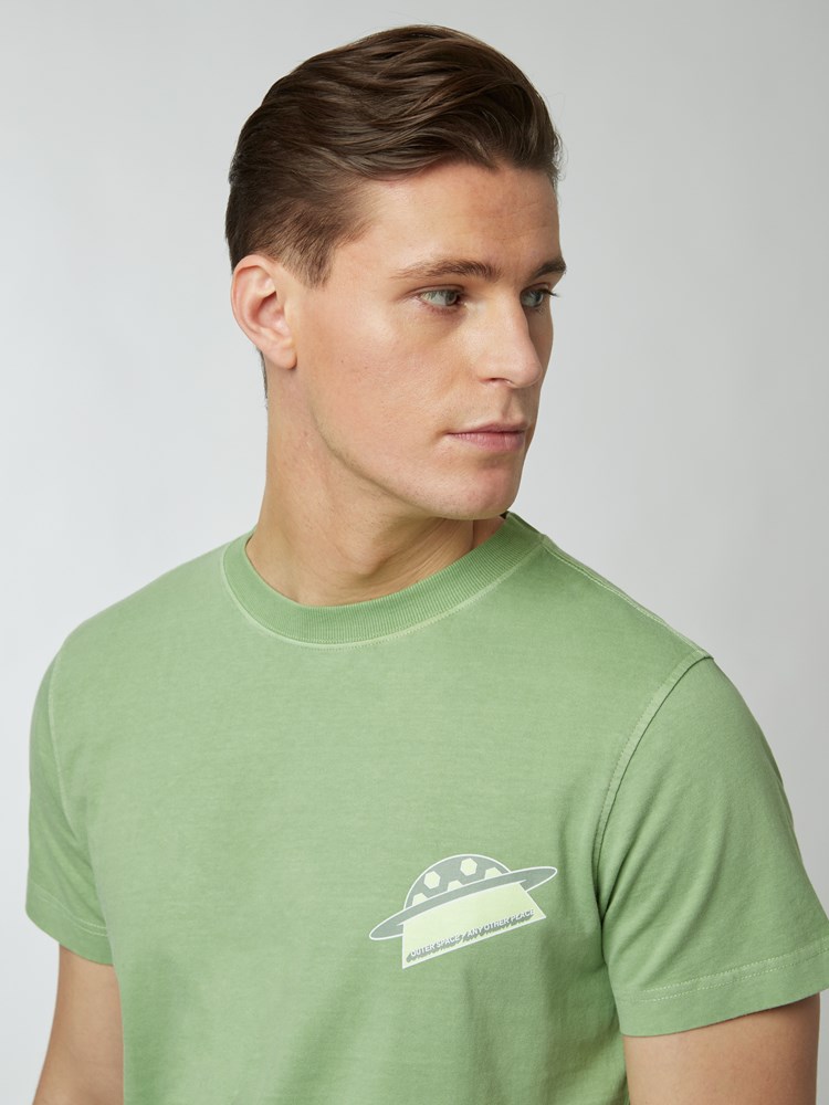 Space t-skjorte 7249613_GHF-WOSNOTWOS-S22-details_chn=boys_564_Space t-skjorte GHF.jpg_