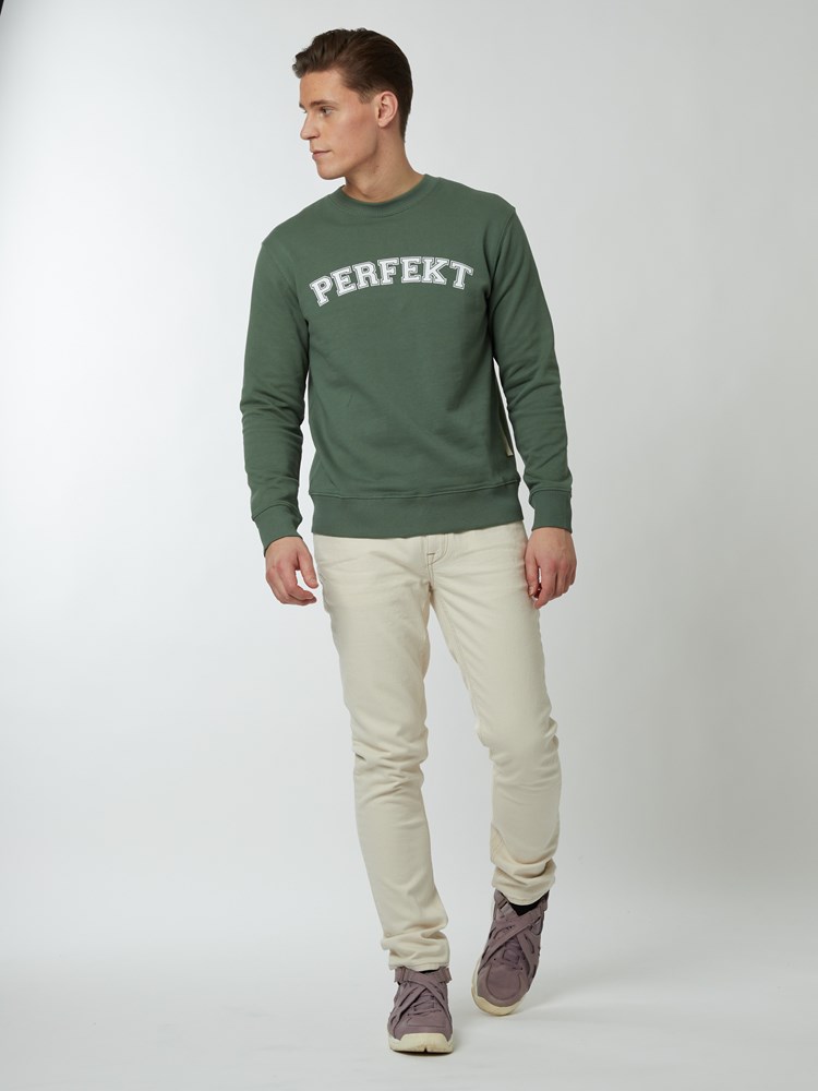 Perfekt collegegenser 7249627_GOH-WOSNOTWOS-S22-Modell-Front_chn=boys_1295_Perfekt collegegenser GOH.jpg_Front||Front