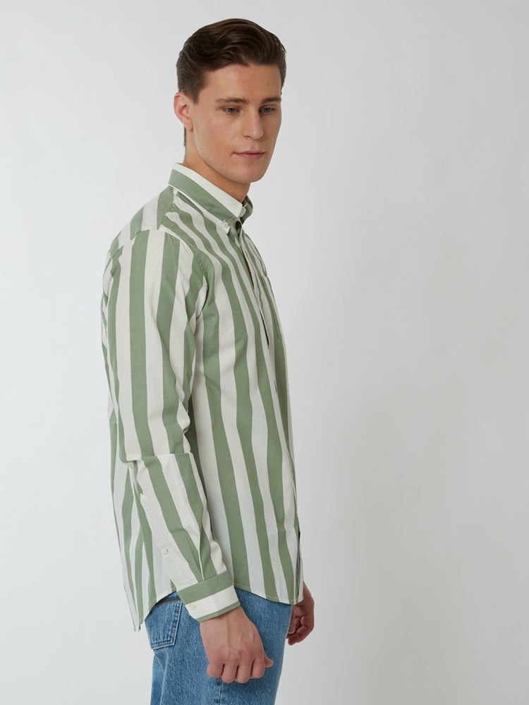 Herning stripet skjorte 7249695_GLW-WOSNOTWOS-S22-Modell-Right_chn=boys_6557_Herning stripet skjorte GLW.jpg_Right||Right