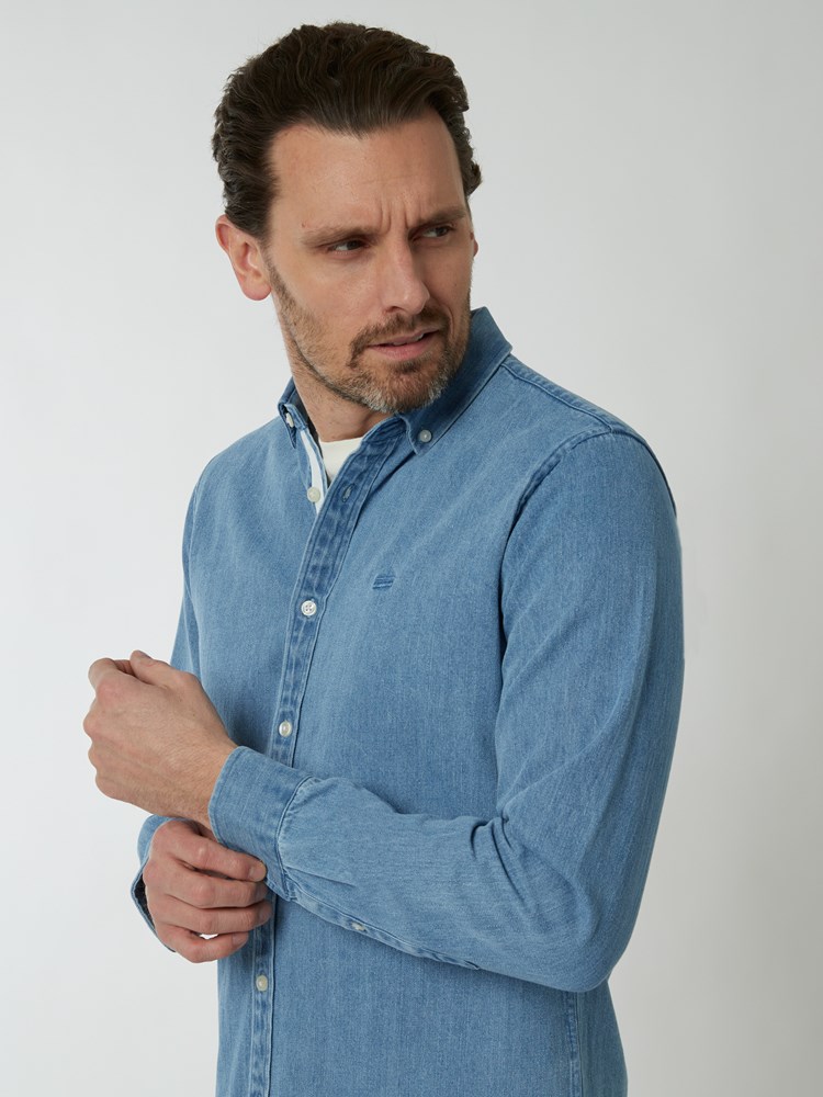 Devin denimskjorte 7249702_I6O-HENRYCHOICE-S22-details_chn=boys_4385_Devin denimskjorte I6O.jpg_
