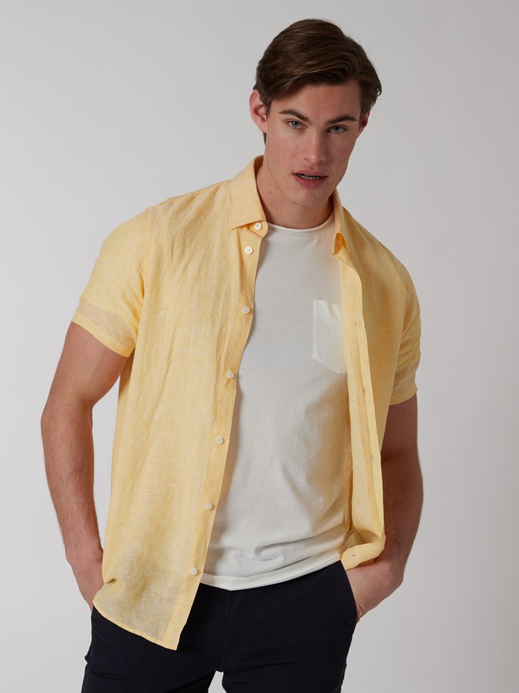 Evan linskjorte 7249903_Q0G-MRCAPUCHIN-H22-Modell-Front_chn=boys_1499.jpg_Front||Front