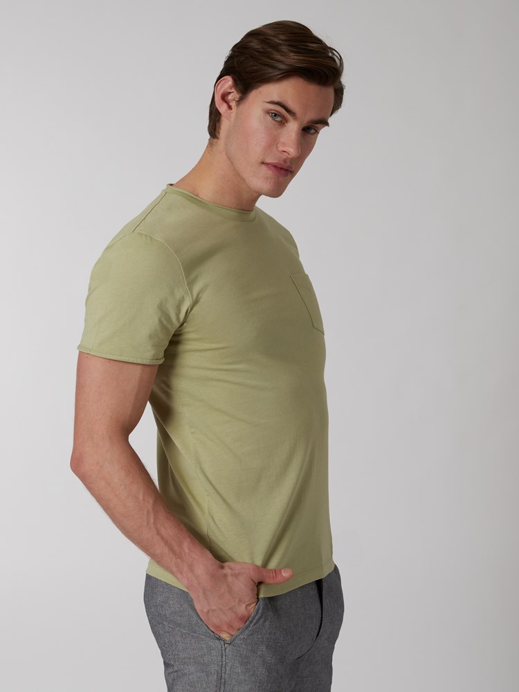 Alfredo t-skjorte 7249906_GHJ-MRCAPUCHIN-H22-Modell-Right_chn=boys_1927_Alfredo t-skjorte GHJ.jpg_Right||Right