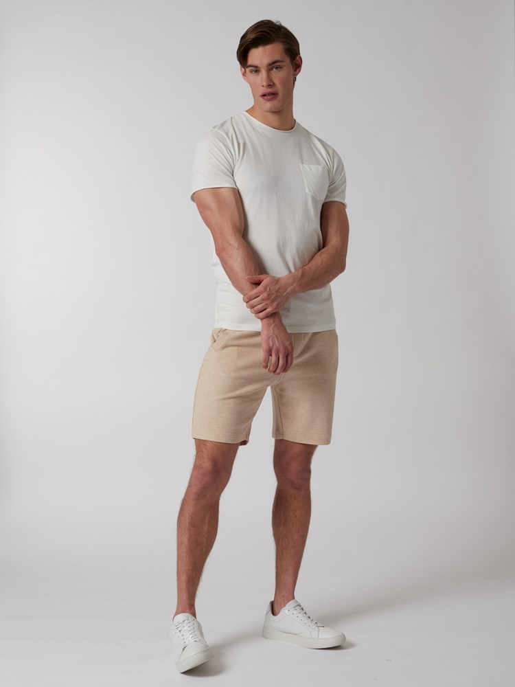 Alfredo t-skjorte 7249906_O77-MRCAPUCHIN-H22-Modell-Front_chn=boys_5281_Alfredo t-skjorte O77.jpg_Front||Front