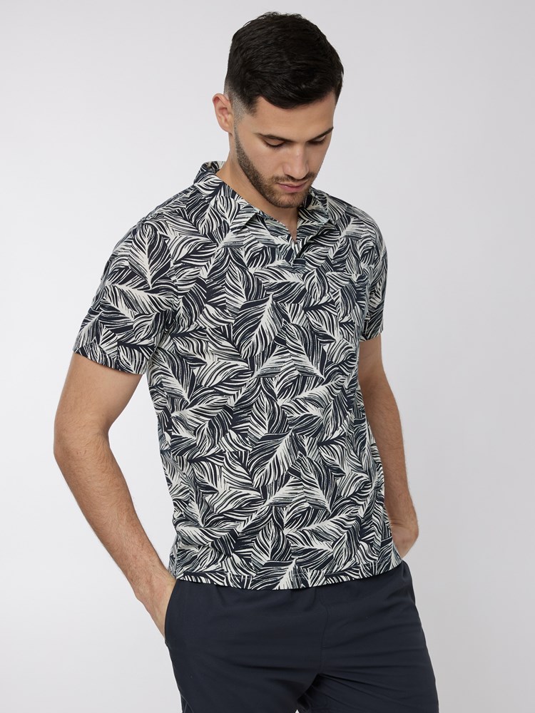 Alonzo printed polo t-skjorte 7249908_C27-MRCAPUCHIN-H22-Modell-Front_chn=boys_4395_Alonzo printed polo t-skjorte C27.jpg_Front||Front