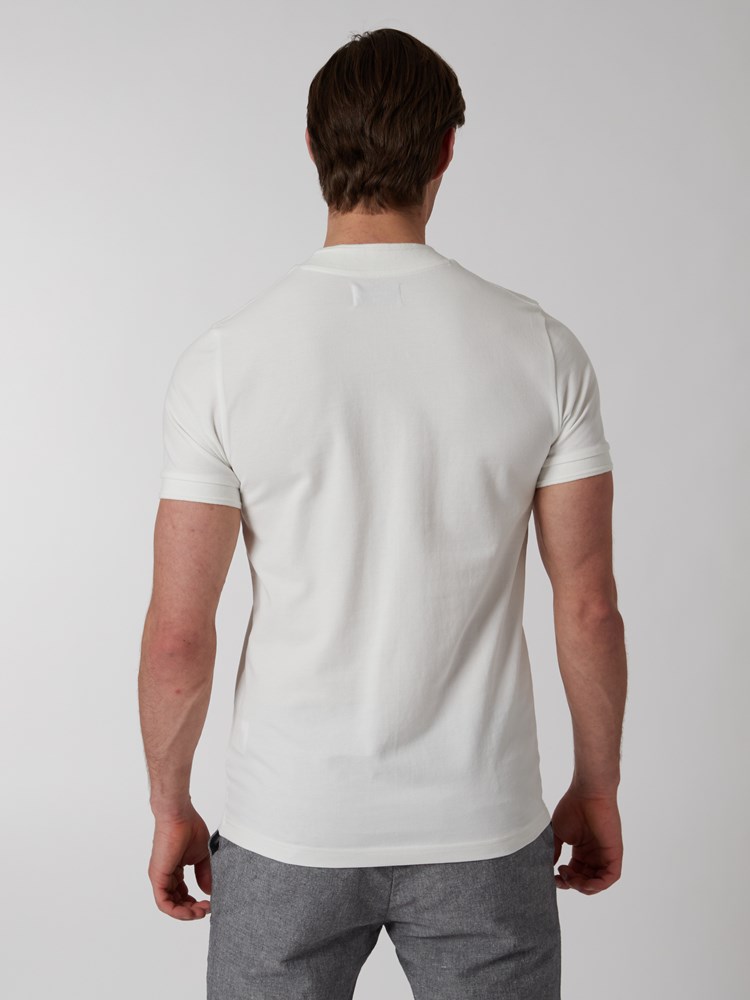 Benjamin pique 7249909_O77-MRCAPUCHIN-H22-Modell-Back_chn=boys_8798_Benjamin pique O77.jpg_Back||Back