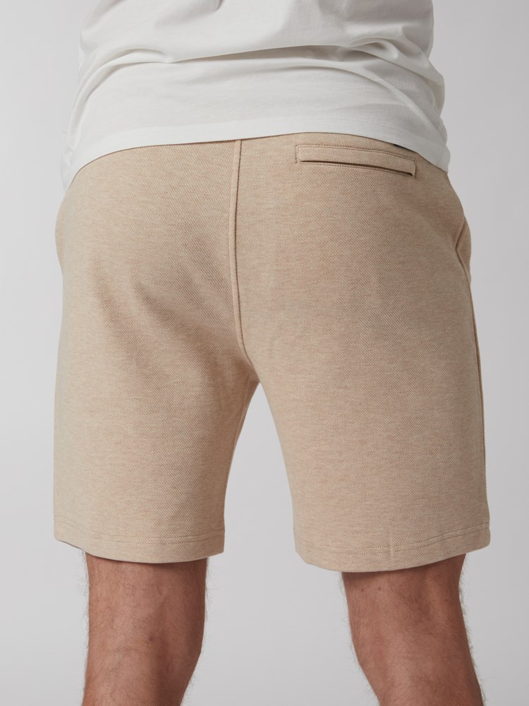 Giovanni shorts 7249911_A9P-MRCAPUCHIN-H22-Modell-Back_chn=boys_3520_Giovanni shorts A9P.jpg_Back||Back