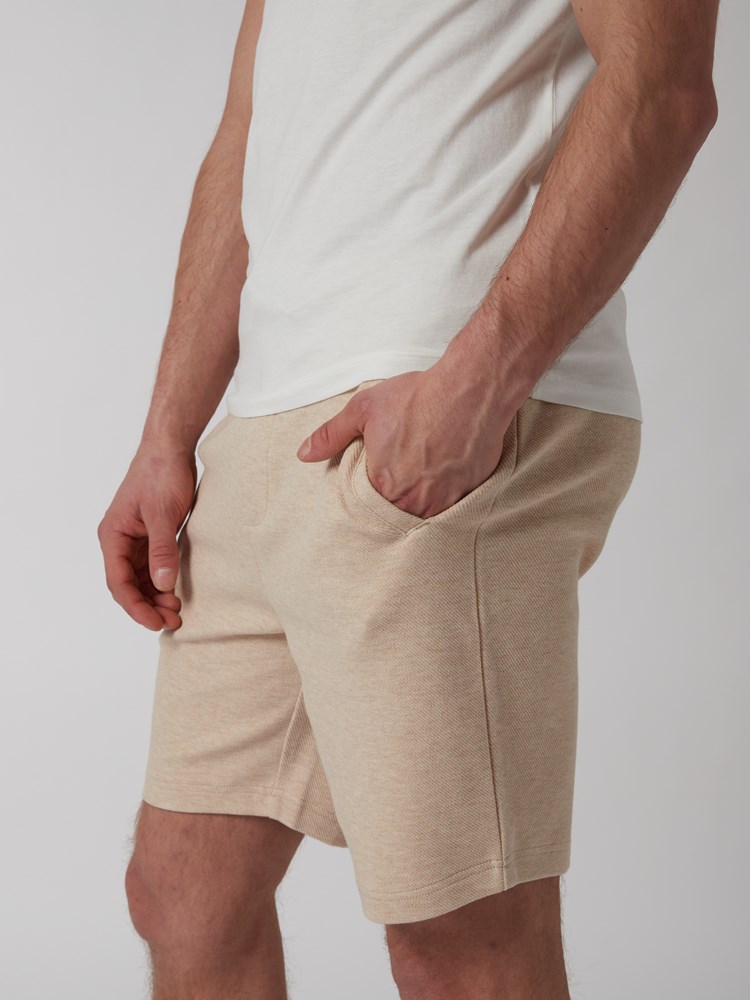 Giovanni shorts 7249911_A9P-MRCAPUCHIN-H22-Modell-Left_chn=boys_5648_Giovanni shorts A9P.jpg_Left||Left