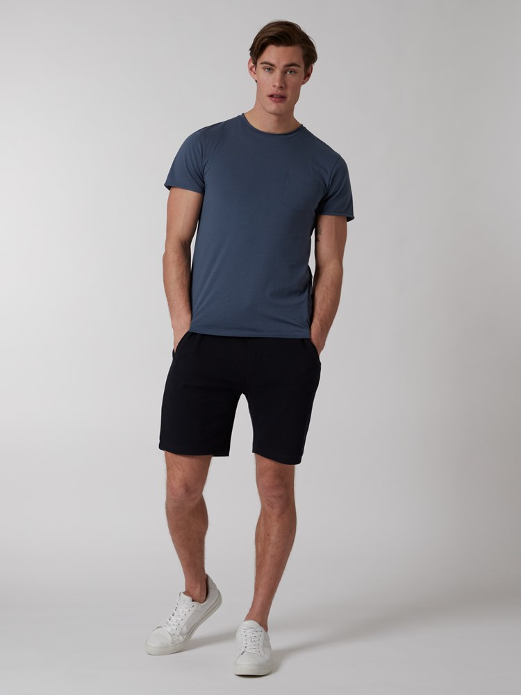 Giovanni shorts 7249911_C27-MRCAPUCHIN-H22-Modell-Front_chn=boys_9551_Giovanni shorts C27.jpg_Front||Front