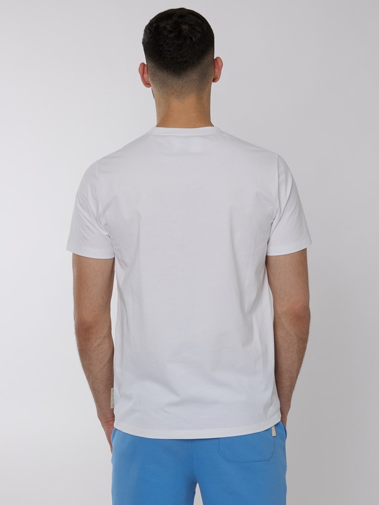 Palma t-skjorte 7249927_O68-WOSNOTWOS-H22-Modell-Front_chn=boys_34_Palma t-skjorte O68.jpg_Front||Front