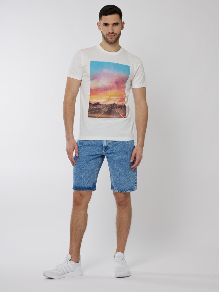Ryan t-skjorte 7249930_O77-HENRYCHOICE-H22-Modell-Front_chn=boys_3583_Ryan t-skjorte O77 7249930.jpg_Front||Front