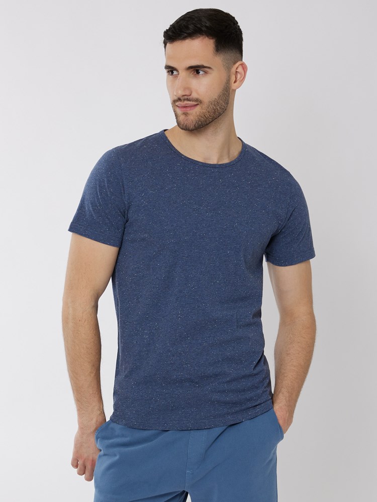Otis t-skjorte 7249937_EHJ-HENRYCHOICE-H22-Modell-Front_chn=boys_6202_Otis t-skjorte EHJ.jpg_