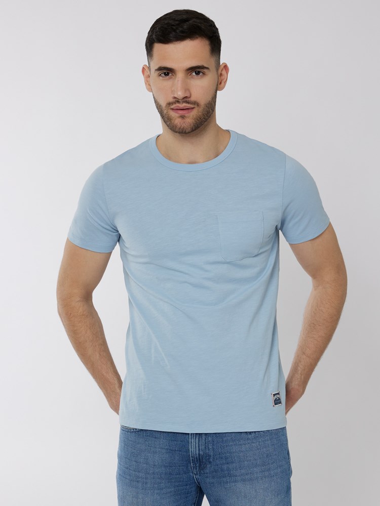 Surf t-skjorte 7249938_E8S-HENRYCHOICE-H22-Modell-Front_chn=boys_1703_Surf t-skjorte E8S.jpg_
