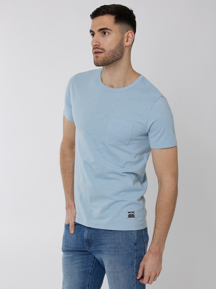 Surf t-skjorte 7249938_E8S-HENRYCHOICE-H22-Modell-Front_chn=boys_1933_Surf t-skjorte E8S.jpg_