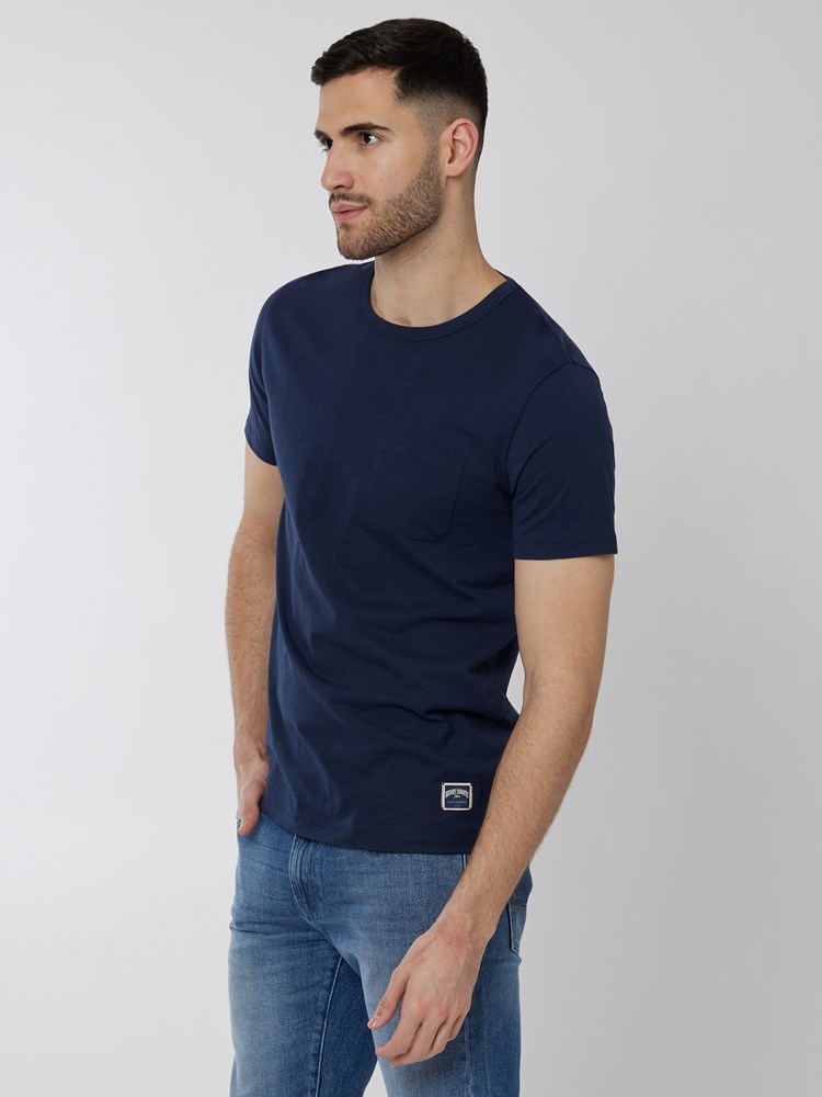 Surf t-skjorte 7249938_EGC-HENRYCHOICE-H22-Modell-Front_chn=boys_6218_Surf t-skjorte EGC.jpg_