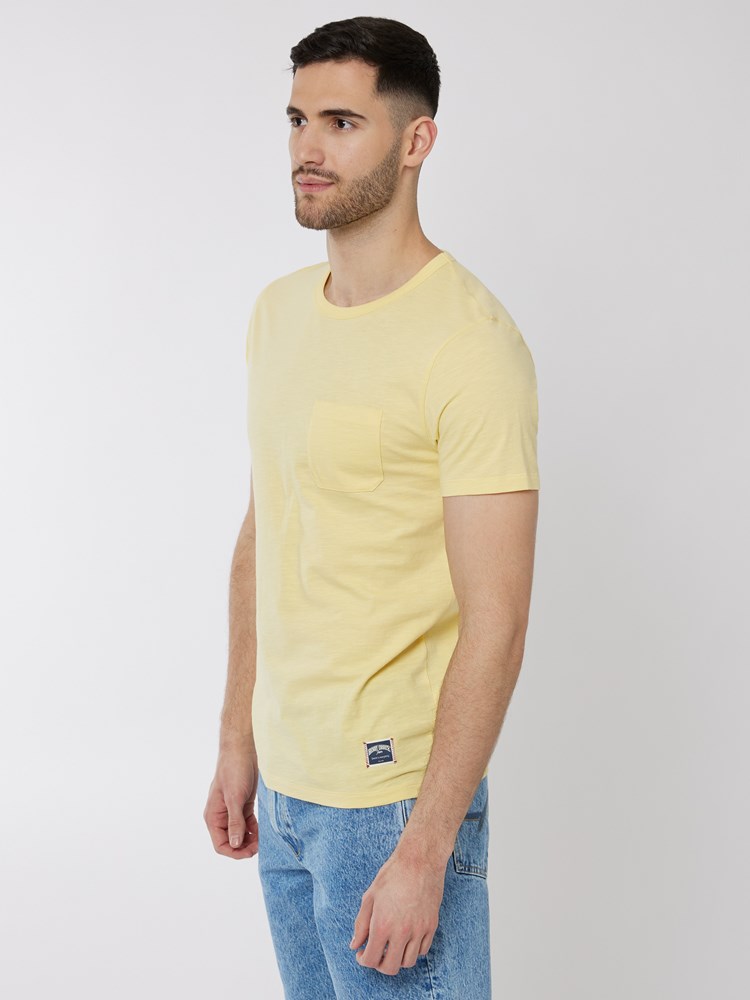 Surf t-skjorte 7249938_Q89-HENRYCHOICE-H22-Modell-Front_chn=boys_2965_Surf t-skjorte Q89.jpg_