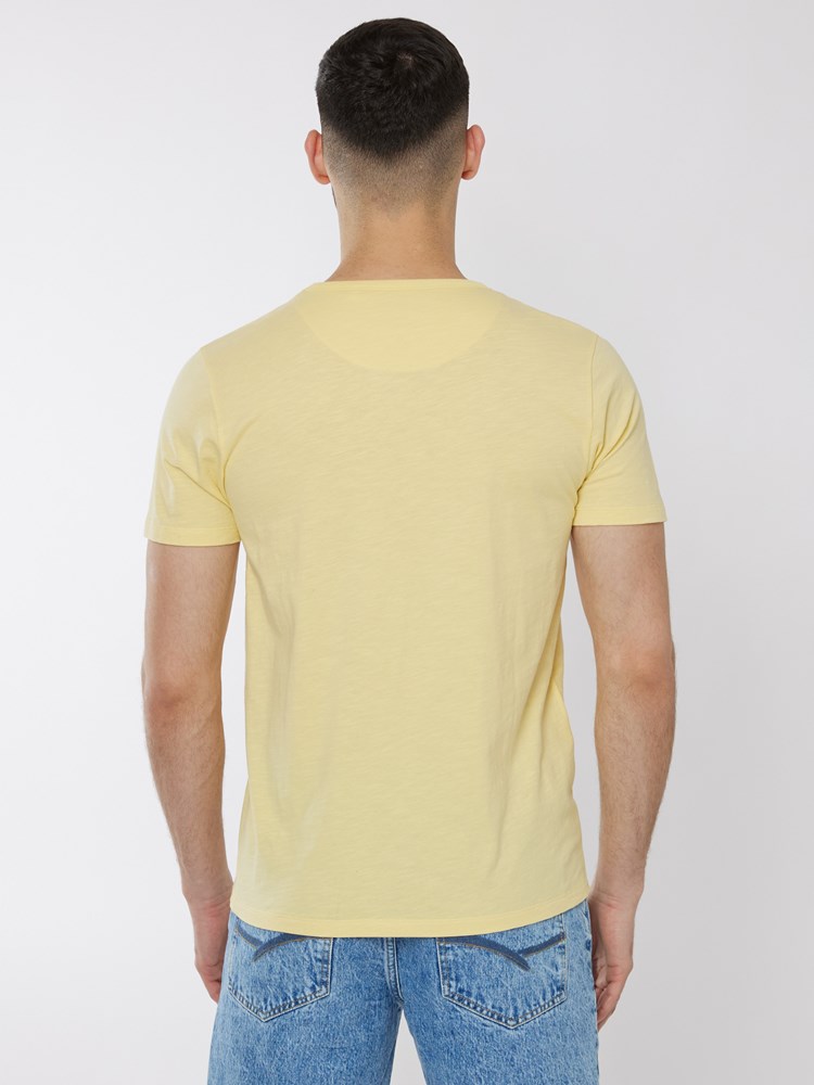 Surf t-skjorte 7249938_Q89-HENRYCHOICE-H22-Modell-Front_chn=boys_6847_Surf t-skjorte Q89.jpg_