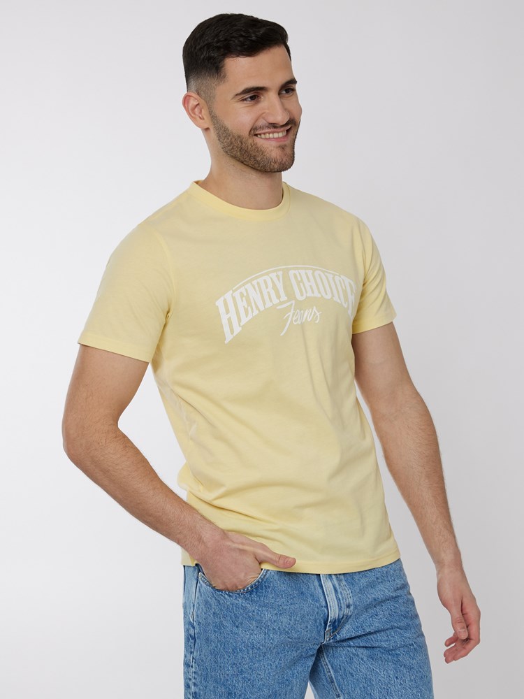 Dash T-Skjorte 7249939_Q89-HENRYCHOICE-H22-Modell-Front_chn=boys_854_Dash T-Skjorte Q89.jpg_