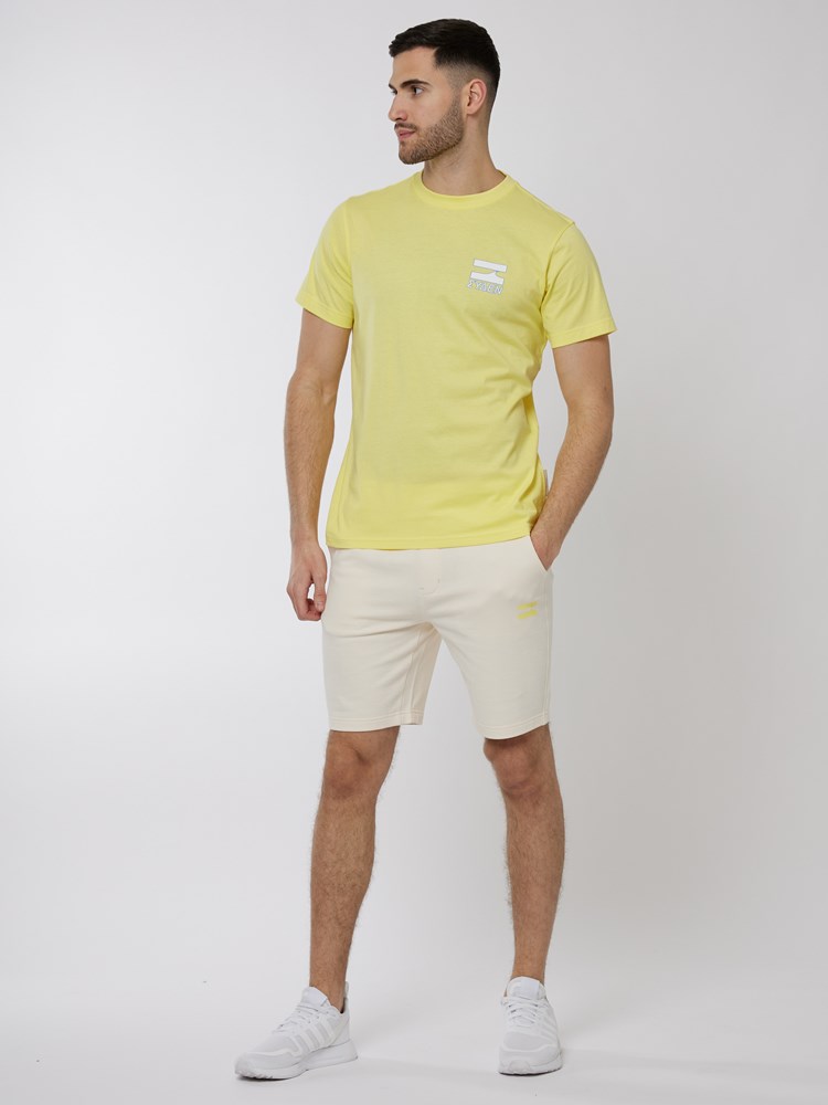 Syden t-skjorte 7249992_QAJ-WOSNOTWOS-H22-Modell-Front_chn=boys_7626_Syden t-skjorte QAJ.jpg_