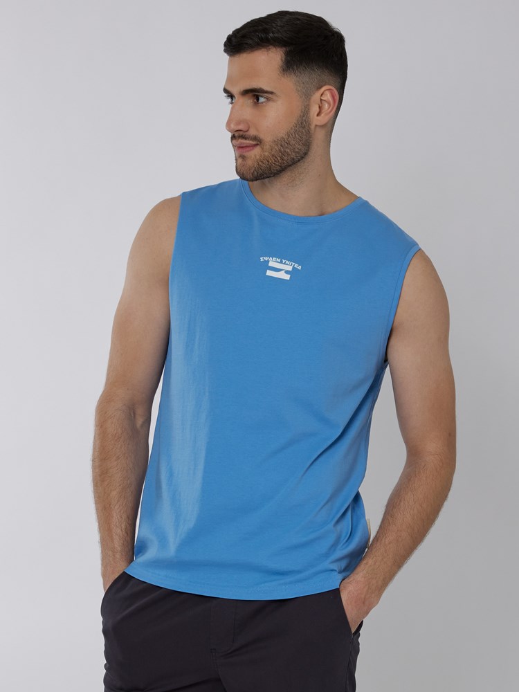 Marco singlet 7249993_ECQ-WOSNOTWOS-H22-Modell-Front_chn=boys_2808_Marco singlet ECQ.jpg_