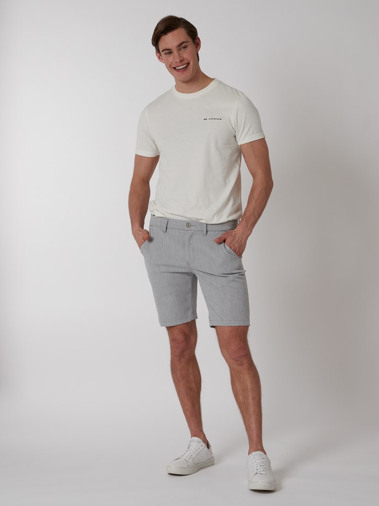 Slim suit shorts III 7250003_EM6-MRCAPUCHIN-H22-Modell-Front_chn=boys_2851_ID6_Slim suit shorts III ID6.jpg_