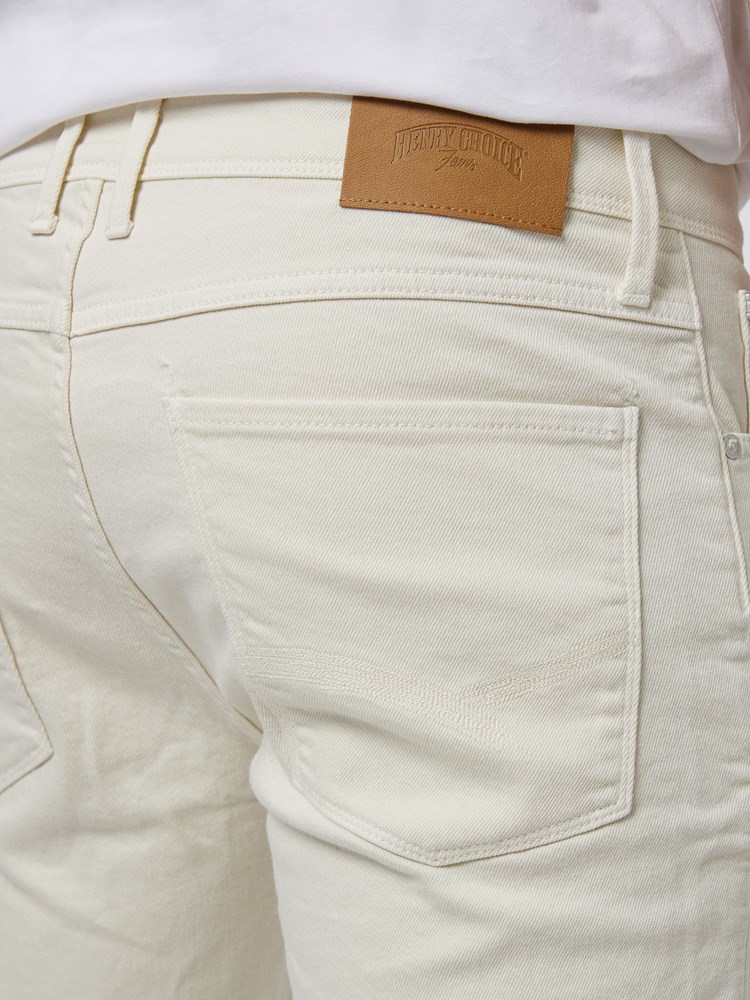Slim color bermuda 7250019_O87-HENRYCHOICE-H22-Modell-Front_chn=boys_7132_Slim color bermuda O87.jpg_Front||Front